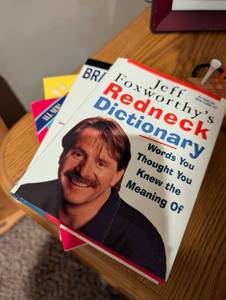 lot 2566 image: Redneck Dictionary by Jeff Foxworthy lot of joke books