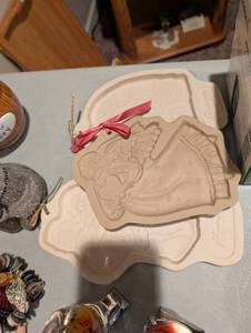 lot 2578 image: Brown Bag Cookie Art Mold - Love Birds Design set of 3