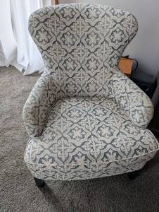 lot 1504 image: Medallion Pattern Upholstered Accent Chair