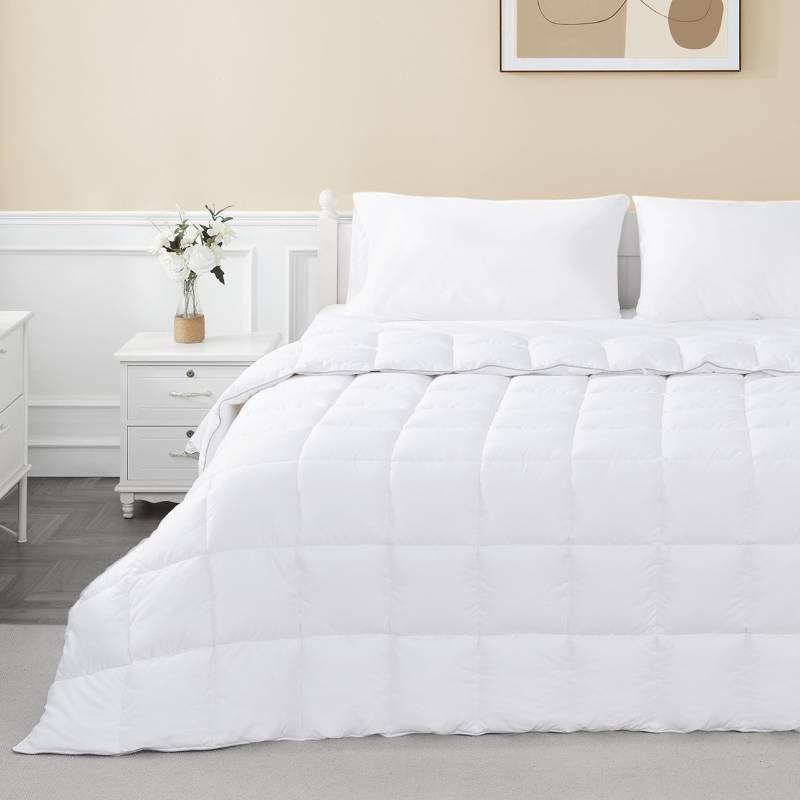 lot 44204 image: Comforter Duvet Insert Queen Size White Down Alternative Filling Cotton Shell All Season Hypoallergenic Warm Breathable Noiseless Machine Washable with Corner Taps - Retail $66