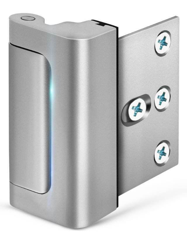 lot 54608 image: EverPlus Home Security Childproof Door Reinforcement Lock with 8 Screws and 3 Inch Stop Withstand 800 lbs for Inward Swinging Door, Upgrade Night Lock to Defend Your Home (Silver) - Retail $10