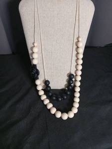 lot 1272 image: Modern Black and White Wooden Bead Necklace
