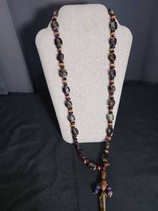 lot 1274 image: Handcrafted Stone and Wood Bead Necklace