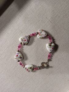 lot 1288 image: Floral Heart Ceramic Bracelet with Pink Crystals