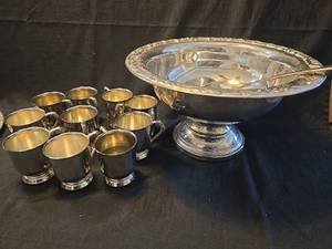 lot 1048 image: Silver Plated Punch Bowl Set with 10 Cups