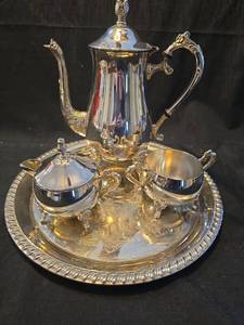 lot 1049 image: Elegance Silver plated Tea Service Set with Serving Tray