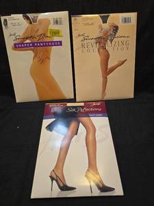 lot 1576 image: Hanes Hosiery Collection - 3 Pairs Bundle
