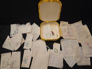 lot 1596 image: Vintage Embroidered Handkerchief Collection