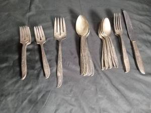 lot 2258 image: Mid-Century Silver Plated Flatware Set