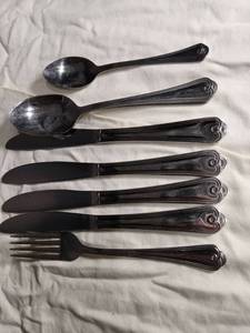 lot 2260 image: Stainless Steel Flatware Set
