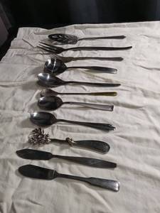 lot 2268 image: Mixed Serving Utensil Collection with Decorative Handle