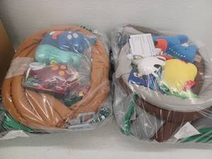 lot 26381 image: Activity Gym Baby Play Mat OM, lot of 2 (Farm Animals and Dinosaurs)
