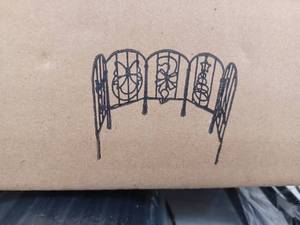 lot 26407 image: Decorative Black Metal Garden Solar Light Up Fence