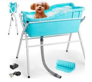 lot 39707 image: Accucraft Elevated Dog Bath Station