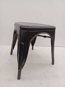 lot 39776 image: Stool, Black