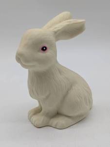 lot 22314 image: White Ceramic Bunny Figurine