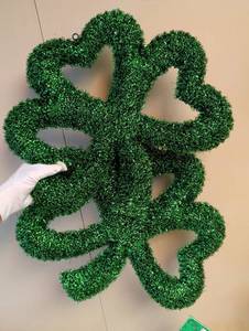lot 22354 image: Glittering Green Shamrock Wall Decoration, set of 2