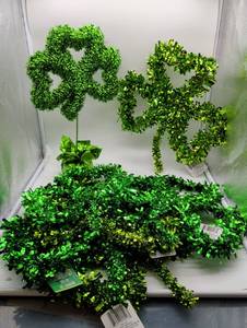 lot 22356 image: Green Metallic St. Patricks Day Clover Decorations