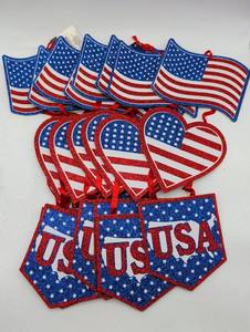 lot 22510 image: Patriotic Glitter Banner Set