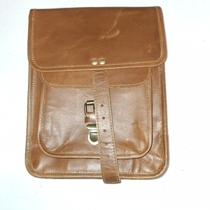 lot 2088 image: 11 inch Small Crossbody Shoulder Genuine Leather iPadTablet Vintage Messenger Bag For 10.5 inch iPad Pro for Women & Men