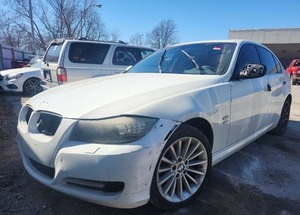 2011 BMW 335i - WHITE