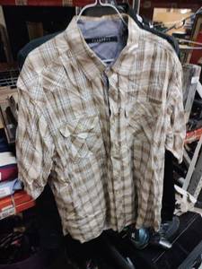 lot 25168 image: Sean John Short Sleeve Button Up Shirt - 2XL
