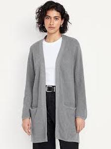 lot 25110 image: Old Navy Grey Sweater - L