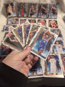 lot 1902 image: 2021-22 Topps NBA Complete Card Set - 30 ct