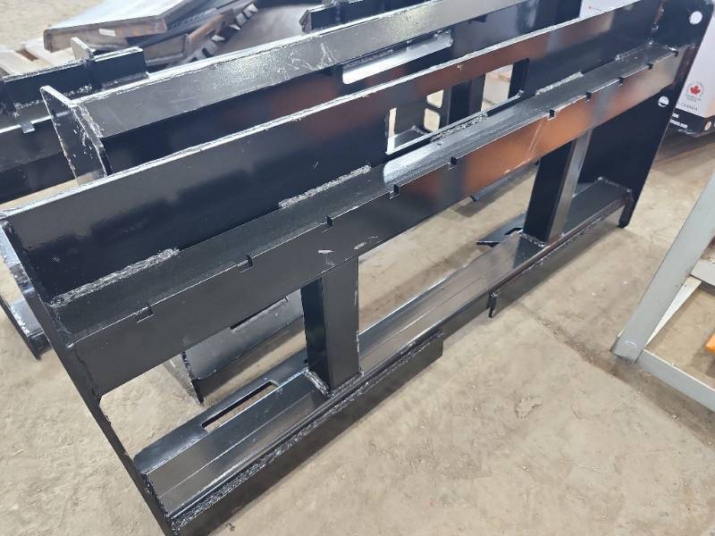 lot 2802 image: Unused Wolverine PFF2-13-45W Heavy-Duty Pallet Fork Frame