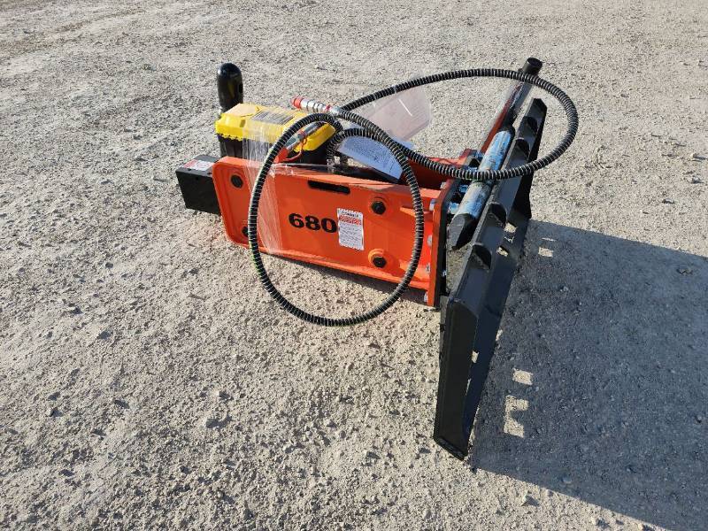 lot 3542 image: Unused WIG Hydraulic Concrete Breaker Skid Steer Attachment  XN-PSC-68