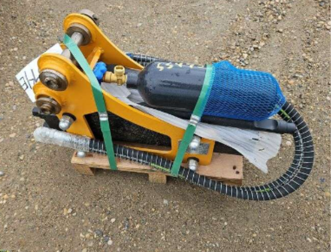 lot 7662 image: Unused  Mini Excavator Hydraulic Breaker - Demolition and Recycling Attachments