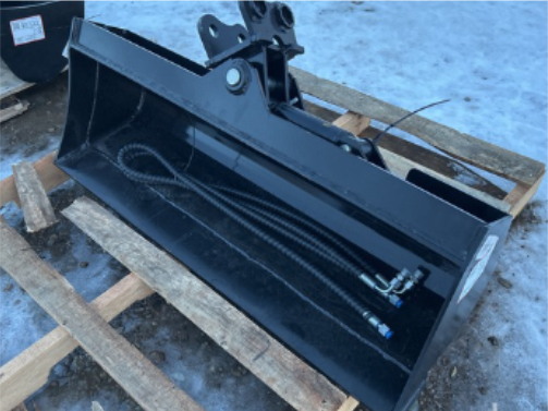 lot 7654 image: Unused CAPTOK 40inch Tilting Bucket For Excavator