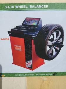 lot 16038 image: StarVox FA-CB998B 24 Wheel Balancer (Unused)