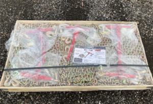 lot 2921 image: Unused LandHonor 9200 lb Ratchet Binders with G70 Chains  LHR-RC9200