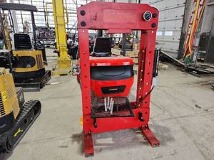 lot 2481 image: 100 Ton Capacity Hydraulic Shop Press
