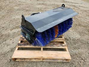 lot 9843 image: Unused SDLANCH Mini Skid Steer Angle Broom Sweeper