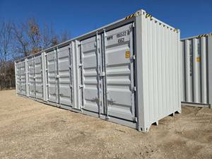 lot 10516 image: One Way Use 40ft Storage Container with 4 Door Side Access  MMPU 108532