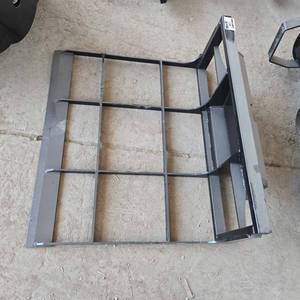 lot 10578 image: UNUSED MINI Skid Steer Land Leveler Attachment