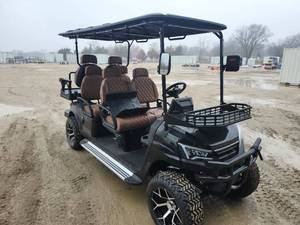 lot 403 image: SDLANCH SDLGC100 Luxury 6-Seater Electric Golf Cart  3.2 Miles  WILL NOT MOVE  Read Description