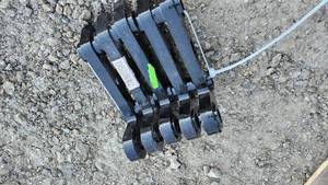 lot 918 image: Unused Mini Excavator Thumb Mounting Plate Set - Fits 1-2 Ton Machine