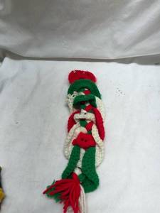 lot 217 image: Christmas Yarn Braided Decoration