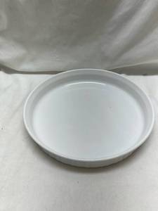 lot 221 image: Corning Ware F-3-B 24cm White Quiche Dish