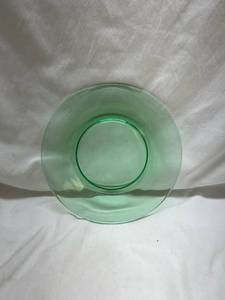 lot 233 image: Green Uranium Glass Plate