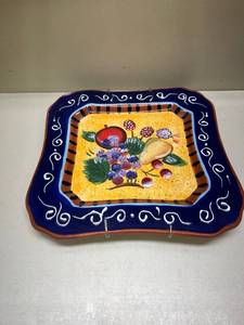 lot 248 image: Hand Painted Decorative Fruit Plate with Wall Mount