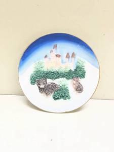 lot 257 image: Decorative Castle Scene Plate with Animals