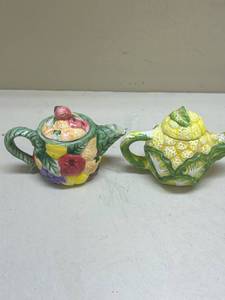 lot 282 image: Decorative Fruit Design Ceramic Teapots