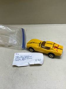 lot 284 image: 1969 Chevrolet Corvette Diecast Model - Yellow