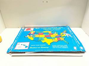 lot 297 image: 1975 Hasbro United States Puzzle Map with State Capitals