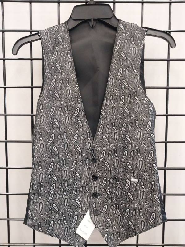 lot 66470 image: APPEARS NEW - Henry Gretal Co. Paisley Pattern Formal Vest (Size 32) Set of 2