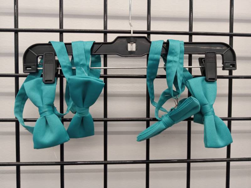 lot 66565 image: APPEARS NEW - Teal Blue Clip-On Bow Ties Set